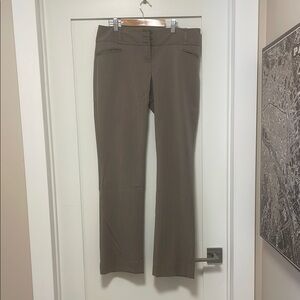 The Limited Drew Fit size: 8
Light Brown Straight-Leg Trousers